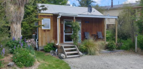 Отель Lake Tekapo Cottages  Лейк-Текапо